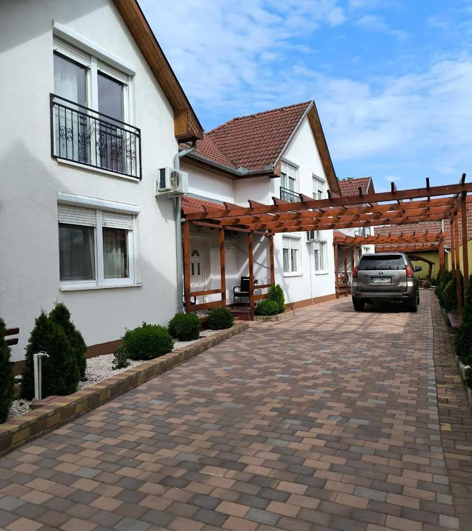 NIKA Apartman Hajduszoboszlo Hungary